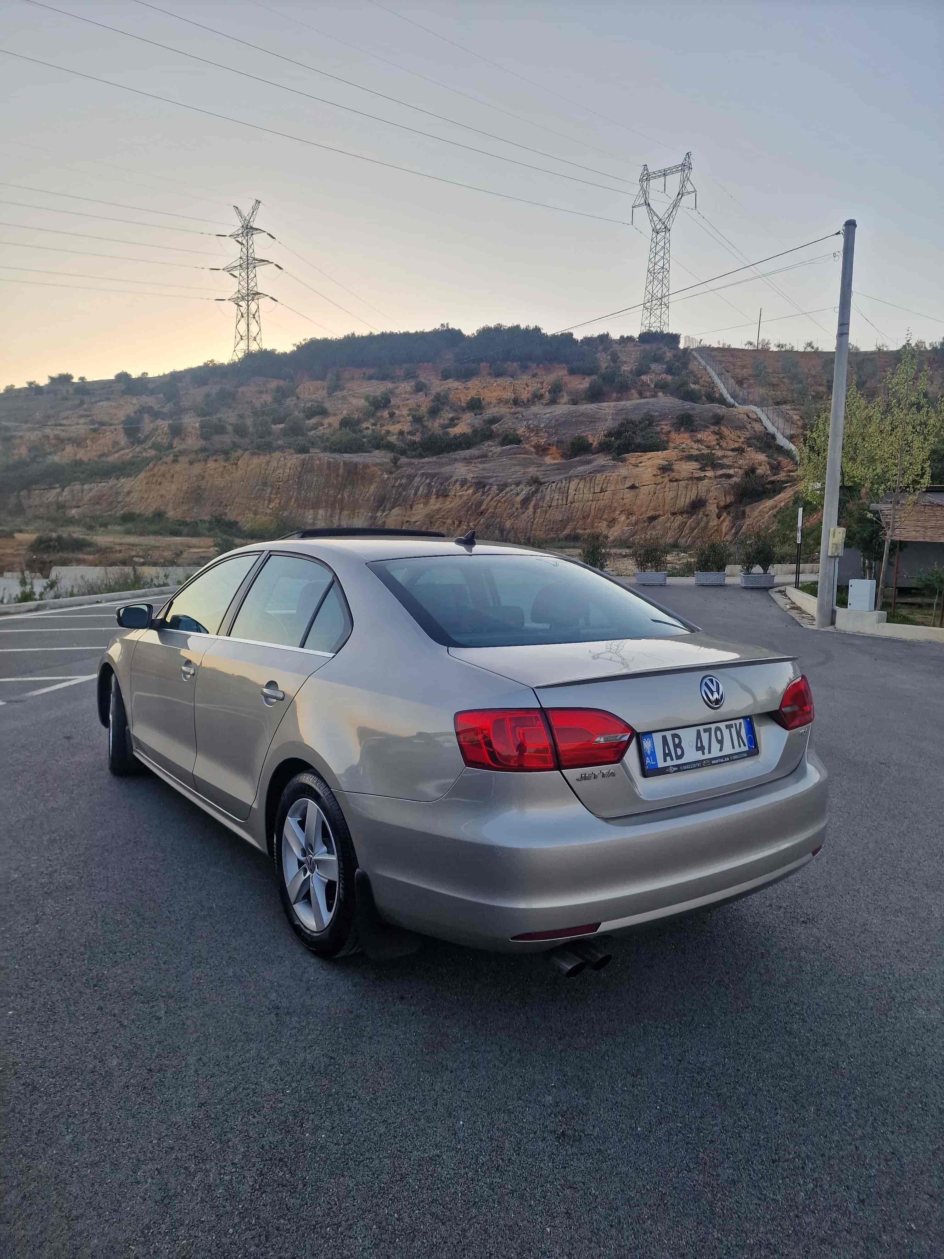 Vw Jetta 2014 — photo 3