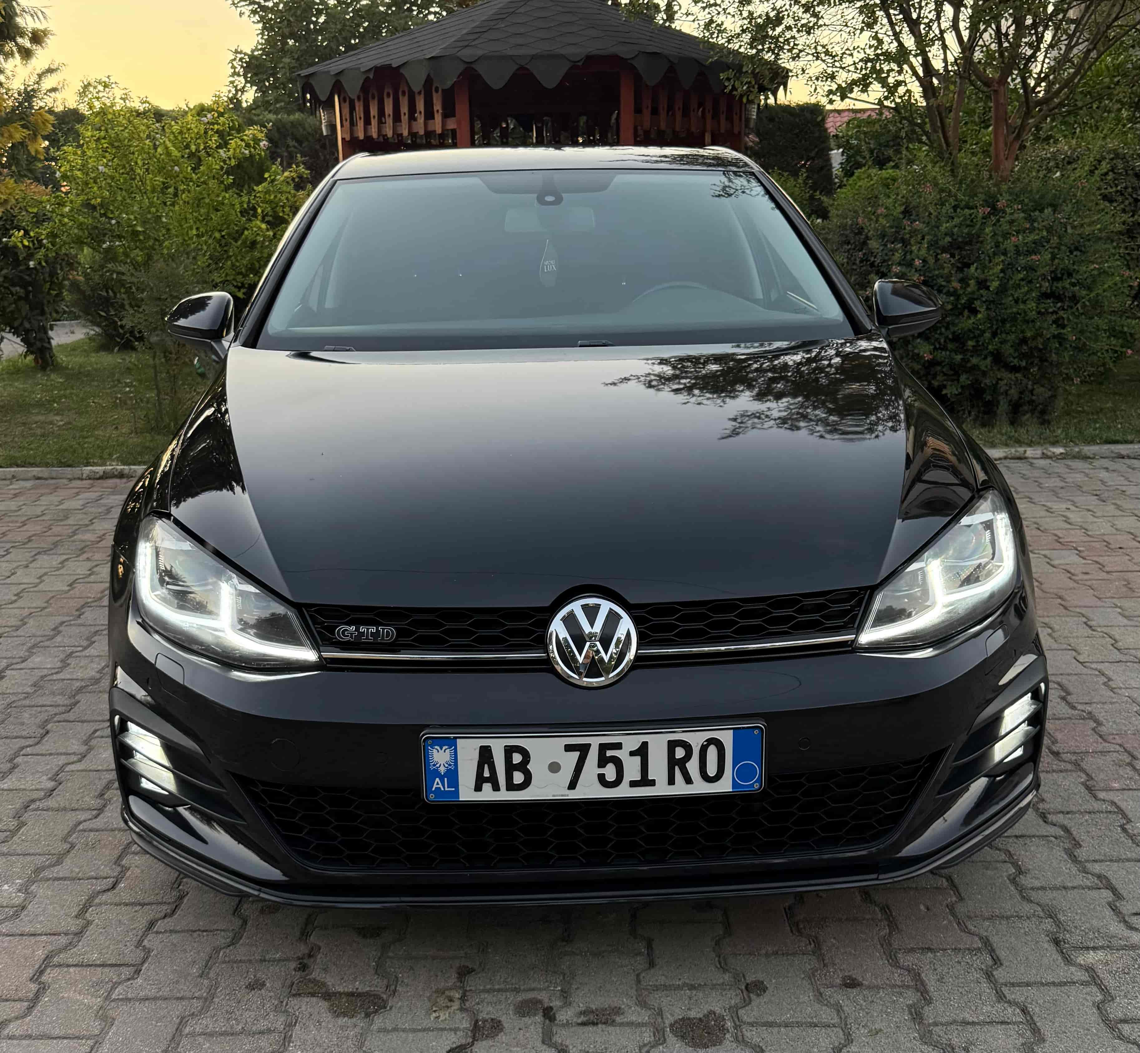 Volkswagen Golf 7 silhouette