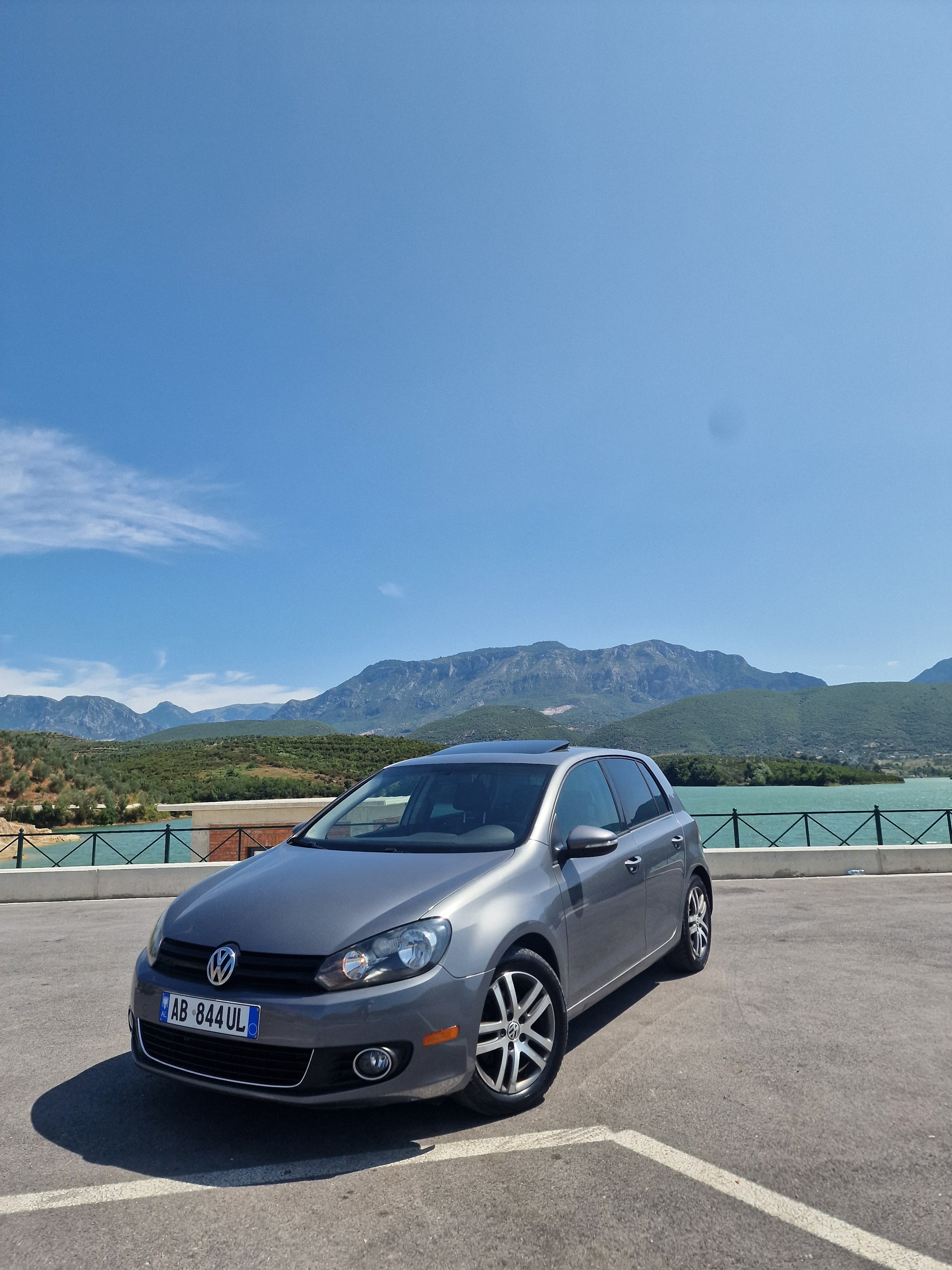 Vw Golf 6 2013 available for rent in Kamëz Municipality, Albania